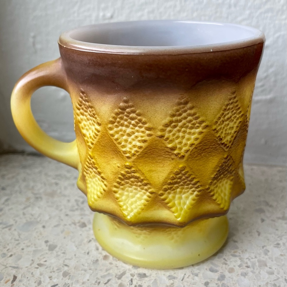 Vintage Fire King Yellow & Brown Diamond Pattern Coffee Mug Milk Glass Anchor - Picture 1 of 7